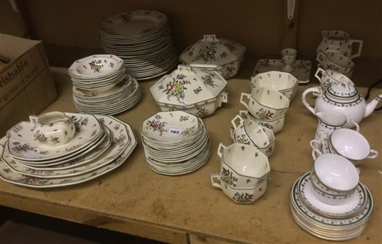 Doulton old Leeds spray pattern dinner & tea service